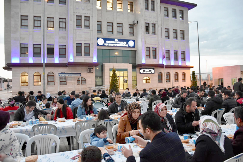 Emniyette iftar daveti