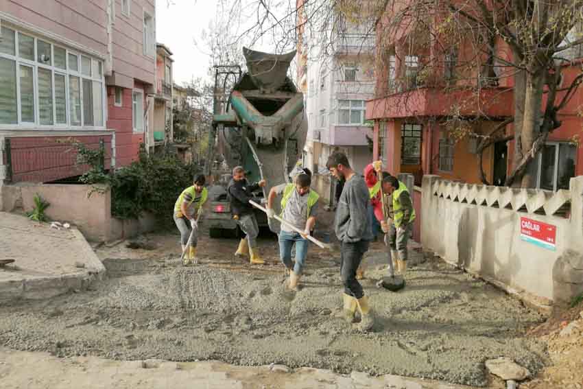 Yol imalatları devam ediyor