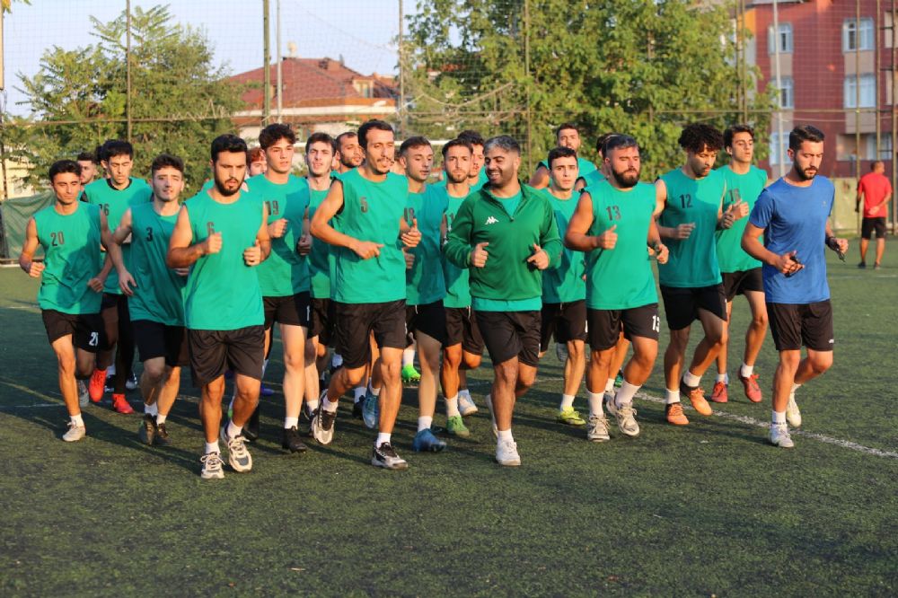 Küçükköyspor Turan Kuş yönetiminde sezonu açtı