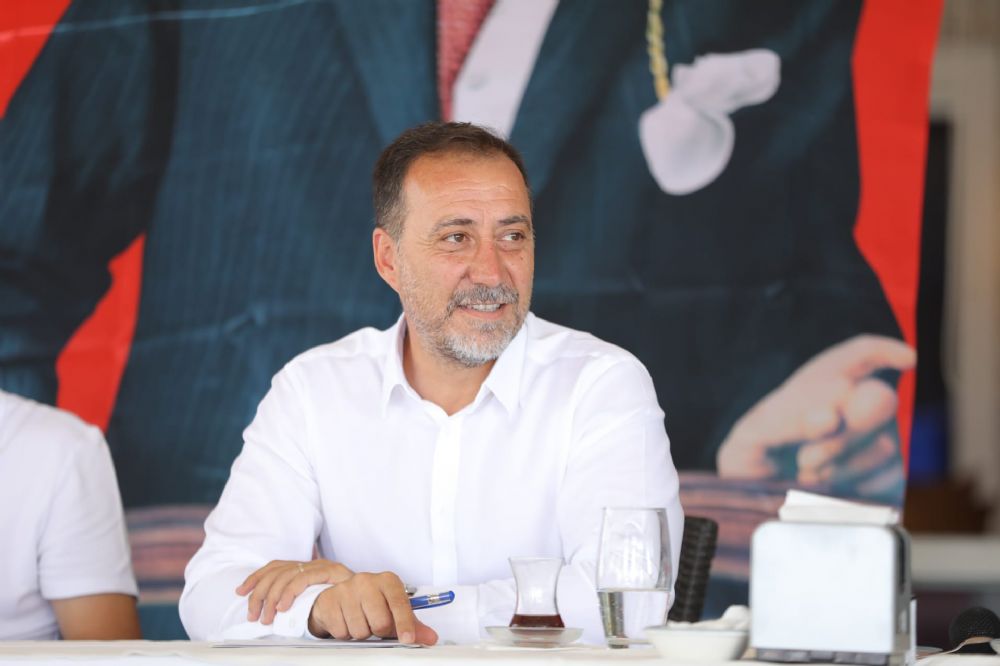 Yılmaz: Laf değil iş üretiyoruz