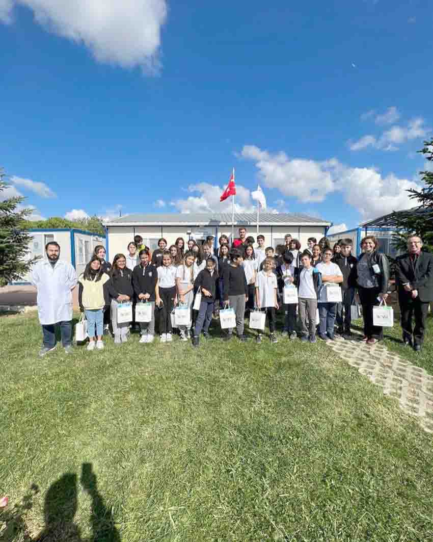 Ertuğrul Gazi öğrencilerinden barınak ziyareti