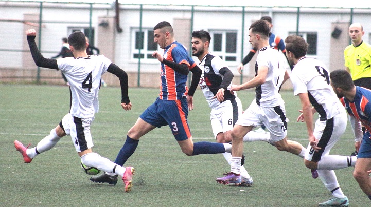 Sefaköy Kartal’ı yaktılar 2-3