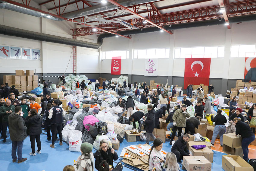 Yardımlar toplanmaya devam ediyor