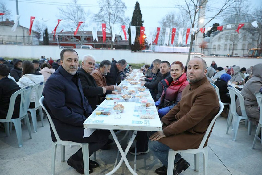 Yılmaz: Elimizi buralardan çekmeyeceğiz