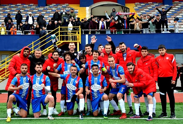 Silivrispor şampiyonluğu kutluyor