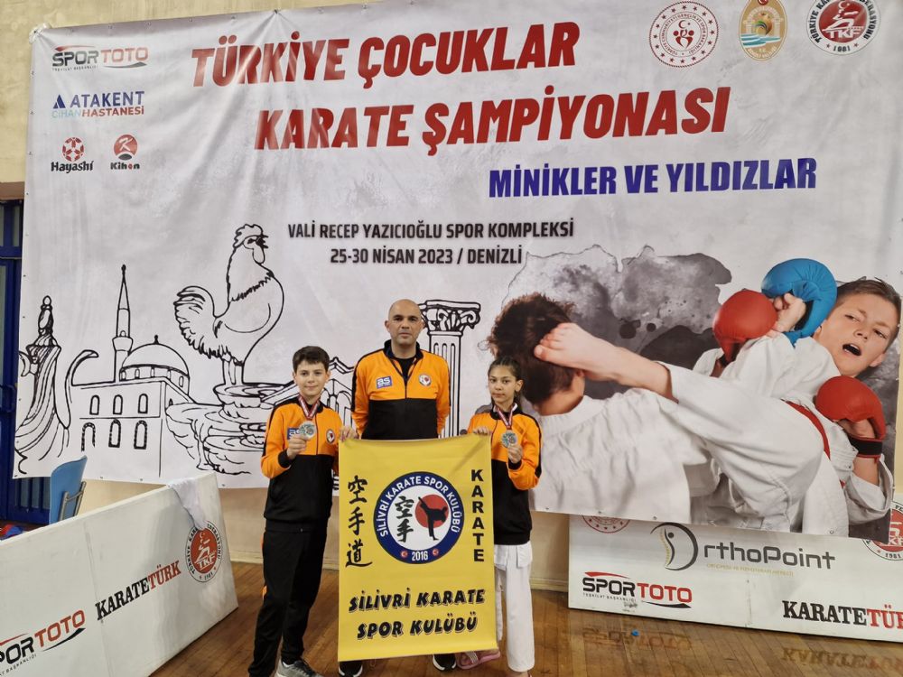 Silivrili Karate sporcuları gururlandırdı