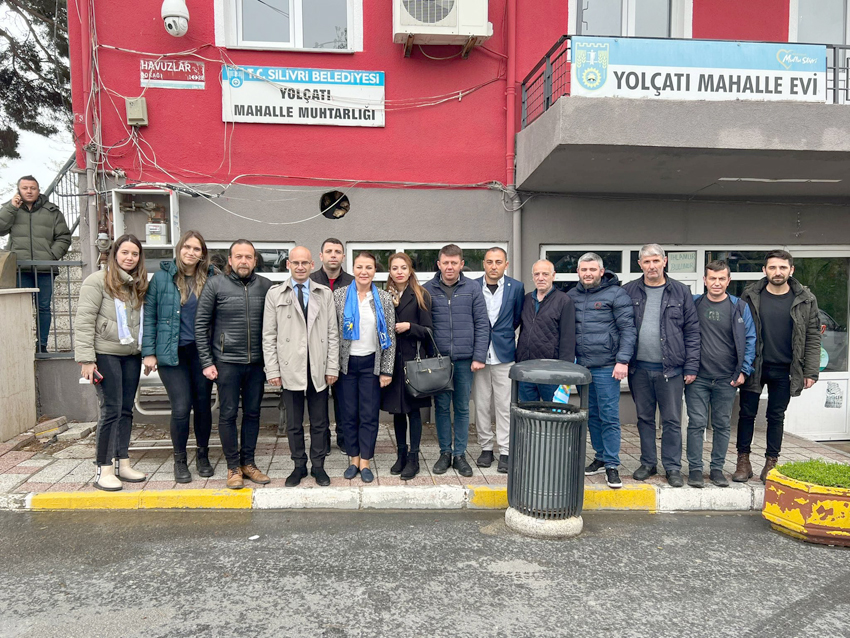 İYİ Partililer mahalle ziyaretlerinde bulundu