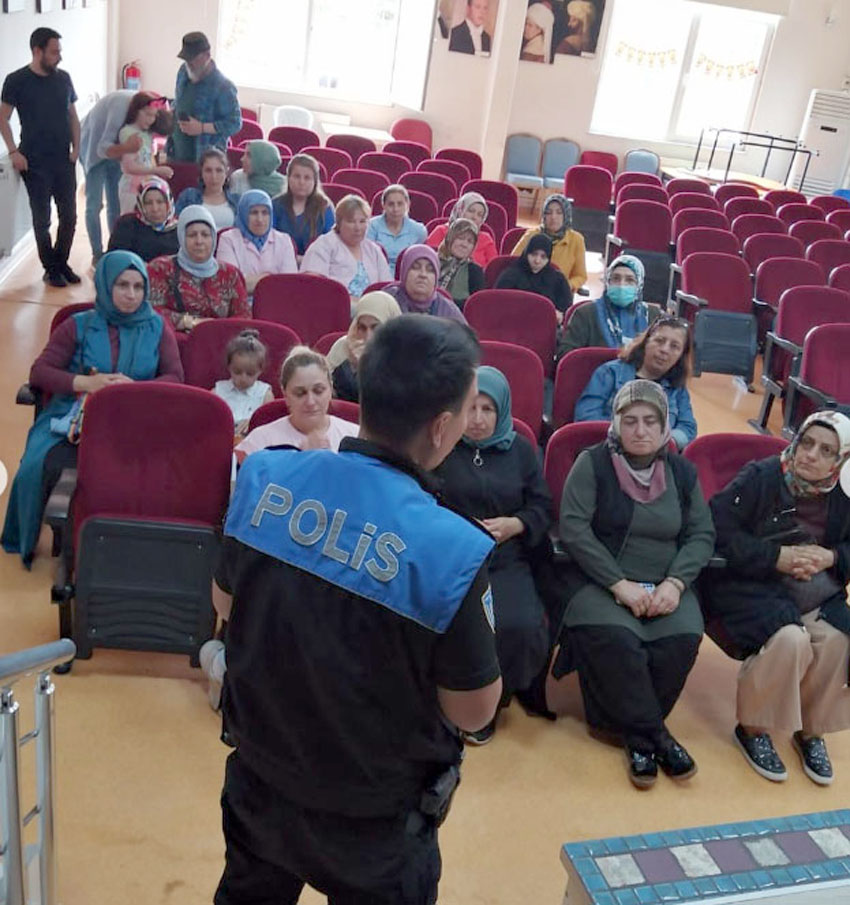 Velilere Narkorehber eğitimi