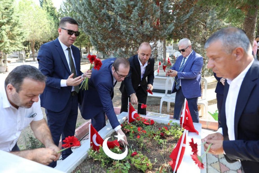 “Türk Milleti tüm dünyaya ders vermiştir”