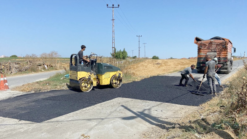 Kadıköy’de yol zemin iyileştirme çalışmaları