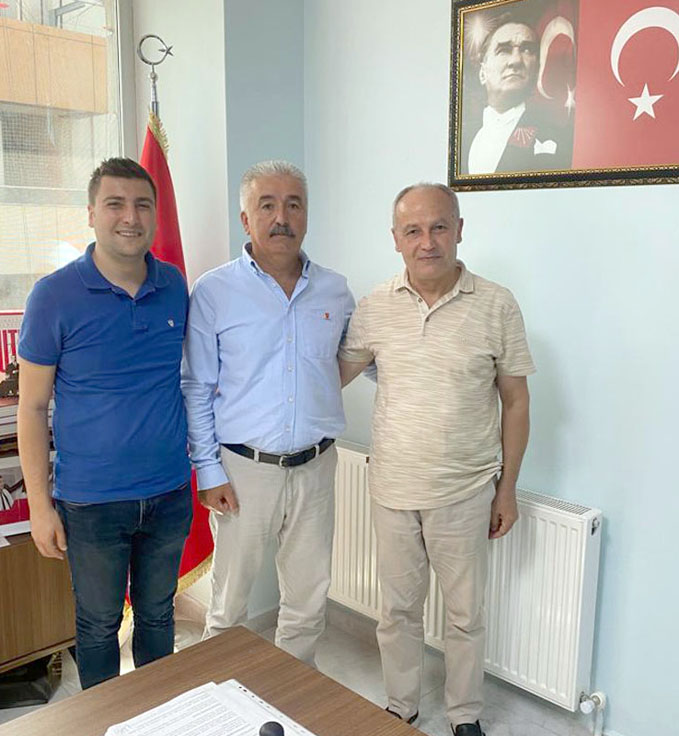 Yılmaz Kaya, CHP’ye katıldı