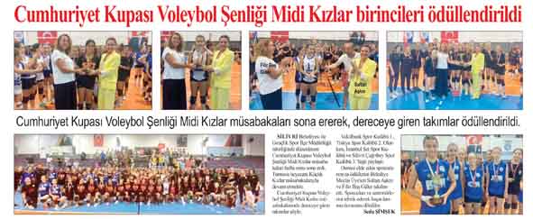 Cumhuriyet Kupası Voleybol Şenliği Midi Kızlar birincileri ödüllendirildi