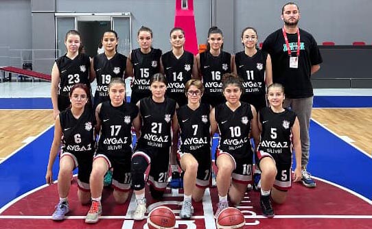 Kılıçlı’nın kızları galibiyetle başladı 32-28