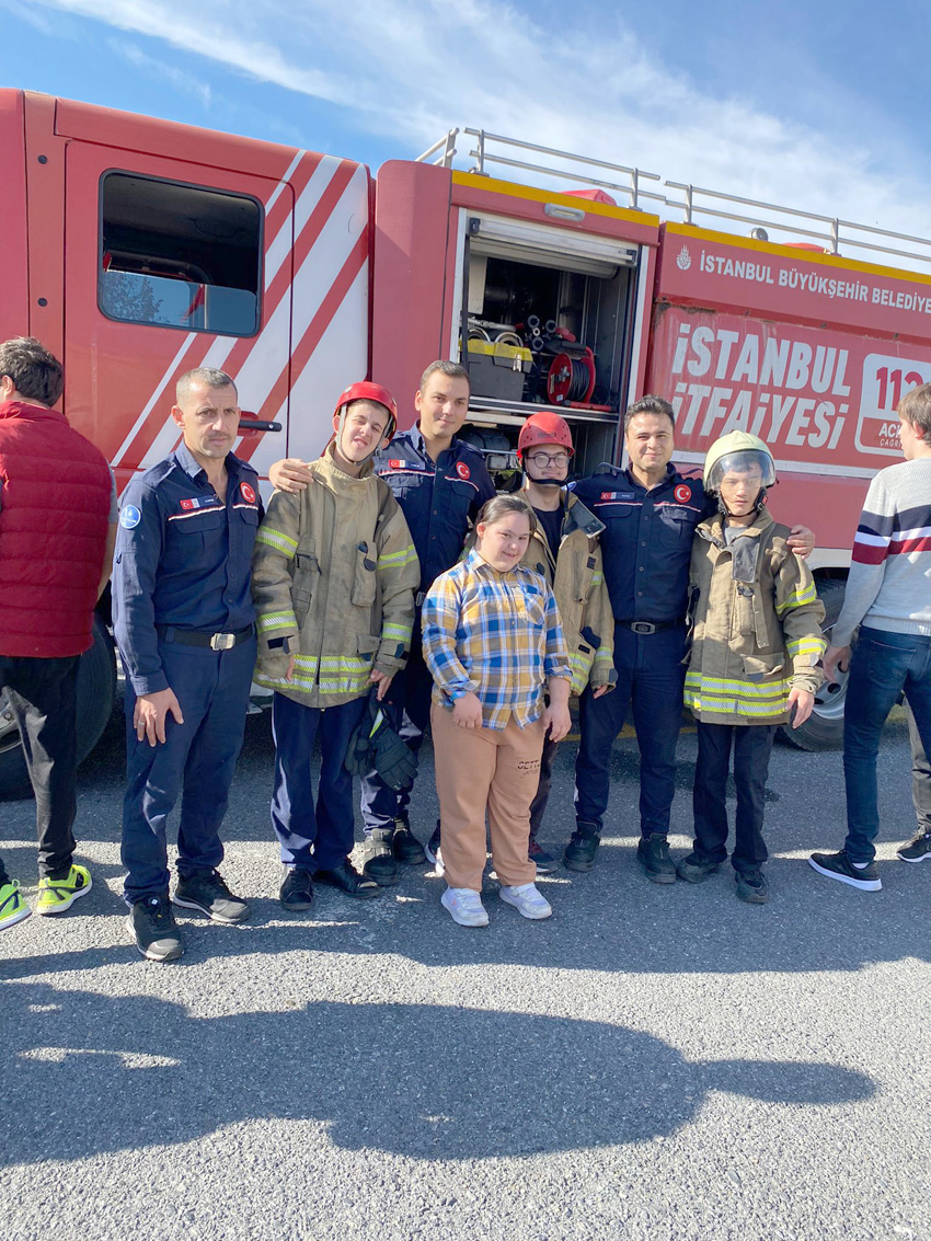 Esen İbak özelleri, İtfaiye erlerini ağırladı