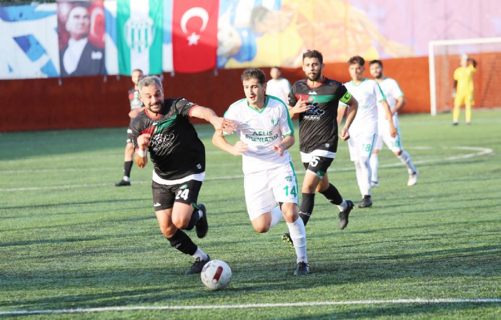 Yeni Ufukspor Vefa deplasmanında iki golle kazandı