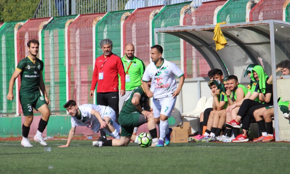 Gümüşsuyuspor zor yetişti 1-1