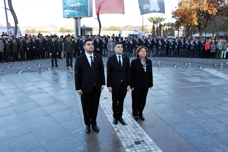 “Cumhuriyet’e ve CHP’ye gözümüz gibi sahip çıkacağız”