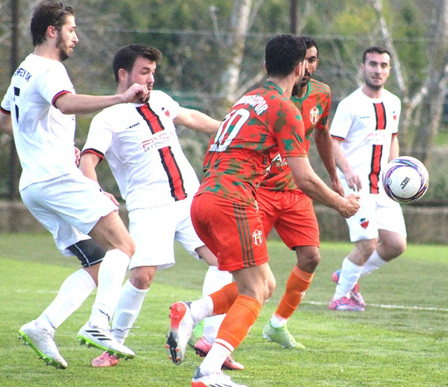 Selimpaşa’yı penaltı ve kırmızı kart yaktı 1-0