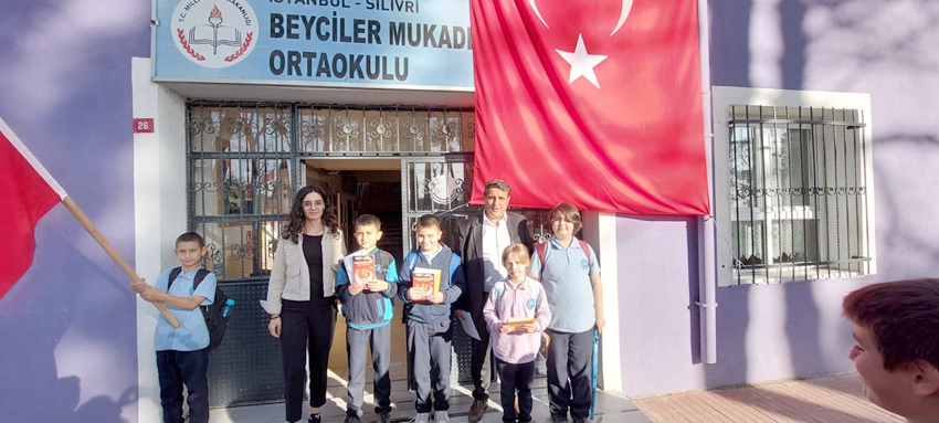 Ekim Ayı “Kitap Kurdu” öğrencileri ödüllendirildi