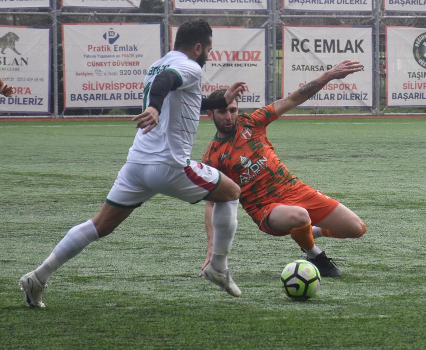 Selimpaşaspor zirve takibini bırakmıyor 3-1