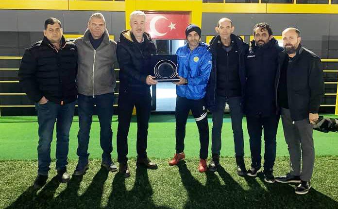 Şafak Aslan’dan Fenerköyspor’a destek gecikmedi