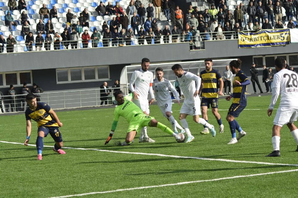 Sinop farka koştu 4-0