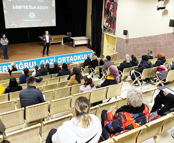 Ertuğrul Gazi’de LGS semineri düzenlendi