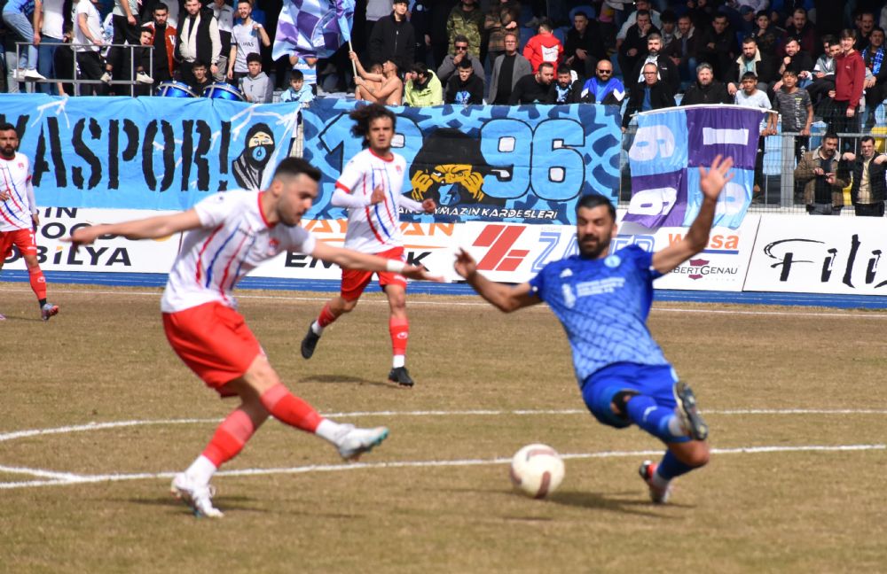 Silivri’nin elinden Kütahya’yı hakem kurtardı 0-0