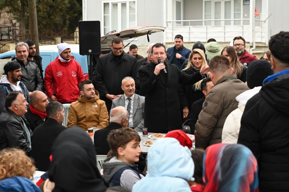 Bora Balcıoğlu, Cumhuriyet Mahallesi'nde vatandaşlarla buluştu