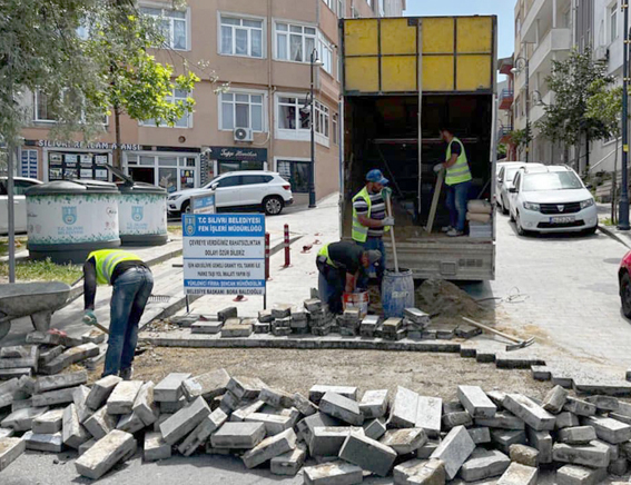 Fen İşleri Müdürlüğü yol bakım çalışmalarını sürdürüyor