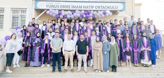 Yunus Emre İmam Hatip Ortaokulu’nda Mezuniyet Töreni