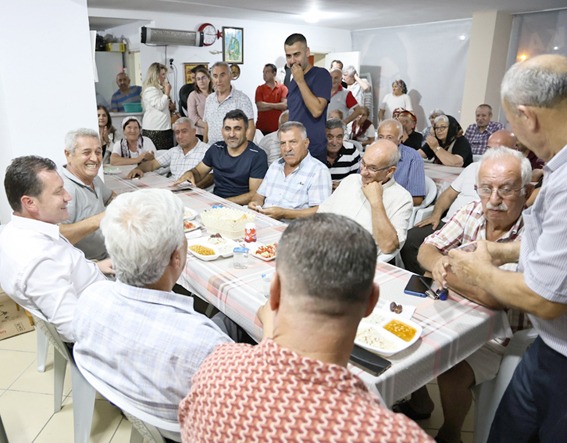 Başkan Bora Balcıoğlu, Gümüşyaka Cemevi’nde Lokma Dağıtımına katıldı