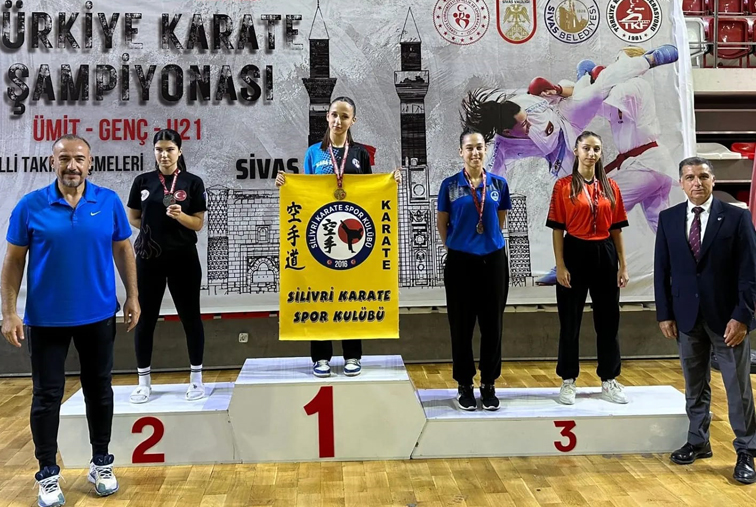 Silivri Karate Spor Kulübü'nden büyük başarı