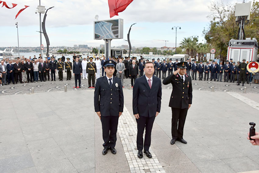 “30 Ağustos, Türkiye'nin birlik ve bütünlüğünün simgesidir'