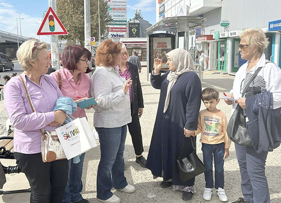 CHP Kadın Kolları vatandaşların nabzını tuttu